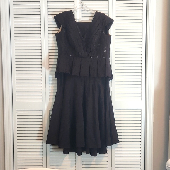 JS Boutique Dresses & Skirts - JS Boutique Vintage Evening Gown READ. :)